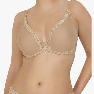 Natori feathers plunge bra. Nude color. 34DDD